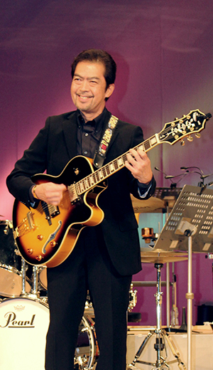 Bass & Guitar 伊佐 ハイメ